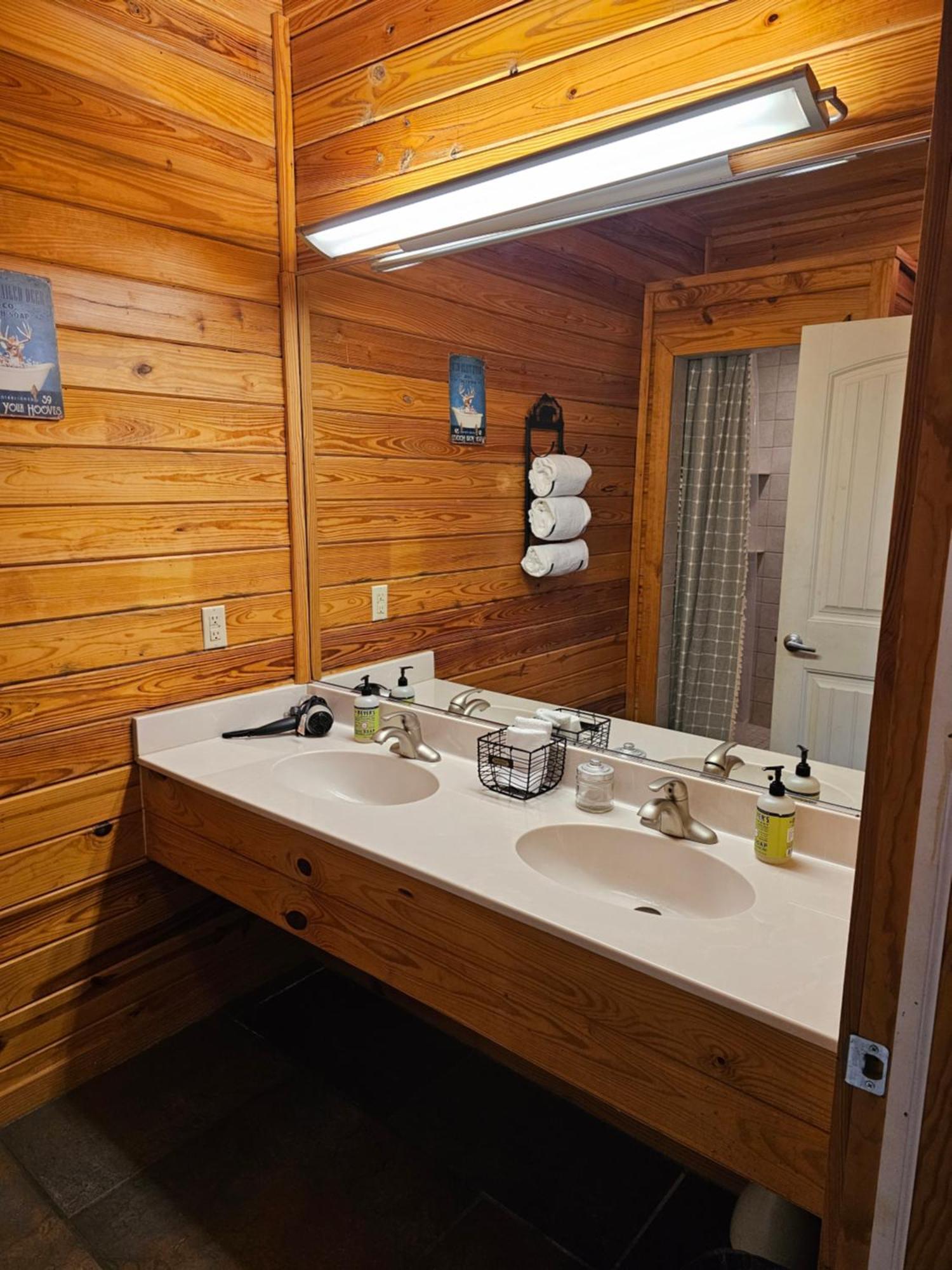 5 Min To Beaver Lake-King Bed-Fire Pit-Jetted Tub #2 Eureka Springs Exterior foto